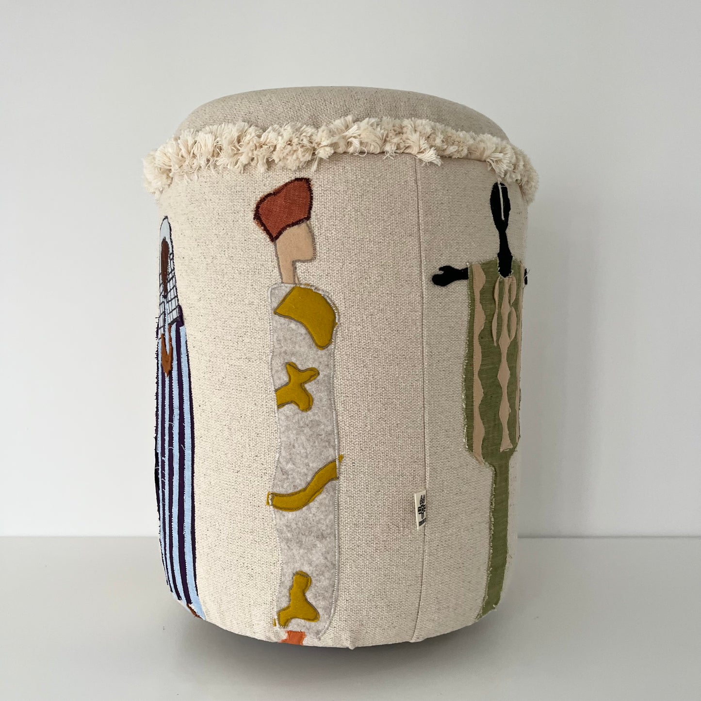 Spirit pouf